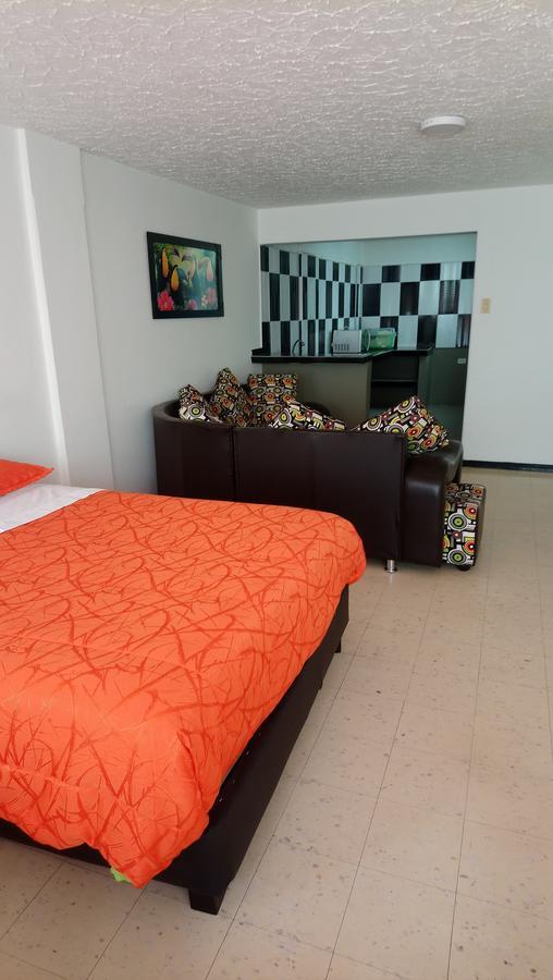 איפיאלס Hotel Dinnar מראה חיצוני תמונה
